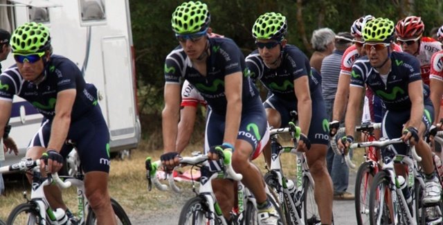 Froome (Sky) gana la etapa y Cobo (Geox) salva el maillot de líder