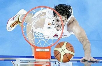 Navarro ''se come'' a una combativa Macedonia (92-80)