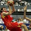 España gana pero sigue sin convencer (73-87)