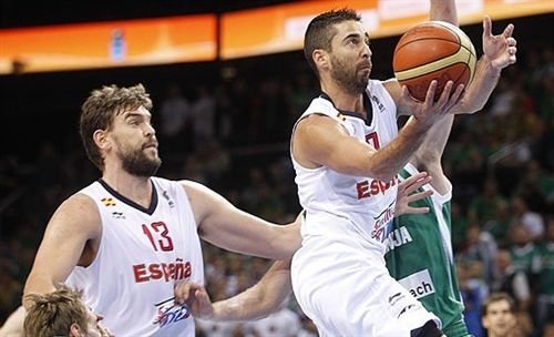 España sabe remontar y no da opción a Eslovenia (86-64)