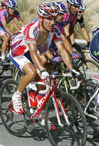 Gavazzi (Lampre) logró la victoria y Cobo (Geox) sigue líder de La Vuelta