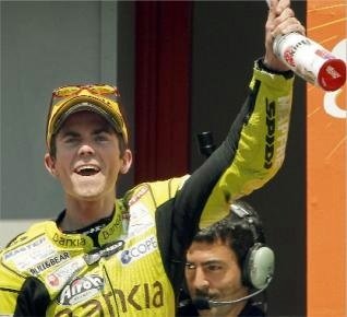 Terol, Márquez y Lorenzo regalan otro triplete