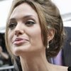 Polémica por la extrema delgadez de Angelina Jolie