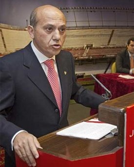 Del Nido topa con la ley y descoloca al Sevilla