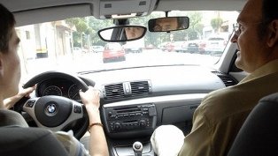 Las mujeres de Zaragoza pagan más por tener carné de conducir