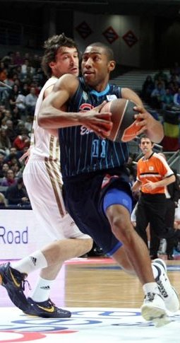 El Real Madrid se cae del liderato