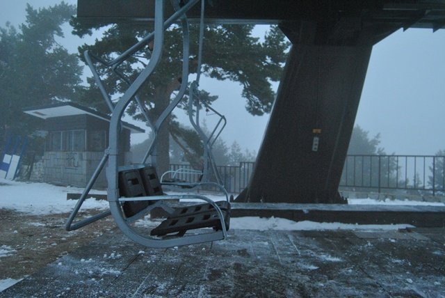 Telesilla de la estación, fuera de servicio. (Foto: Laura Capella)