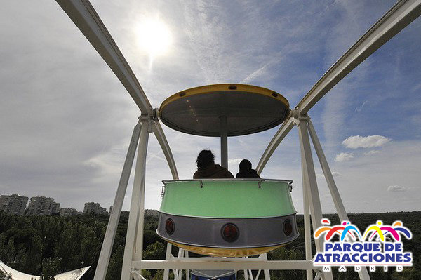 Último adiós a la noria del Parque de Atracciones