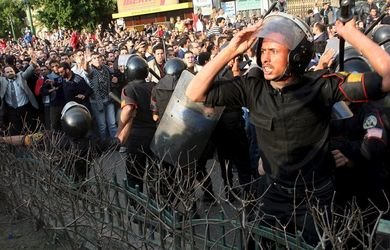 Nuevas protestas contra el ejército en El Cairo